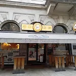 Center Astoria * בודפשט