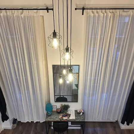 Center Astoria Air Conditioning Apartmán