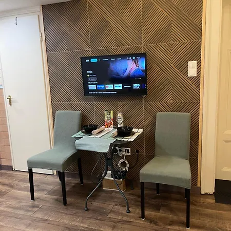 Center Astoria Air Conditioning Apartamento